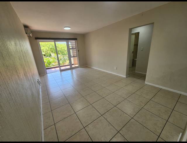 1 BEDROOM APARTMENT FOR SALE IN ESSENWOOD